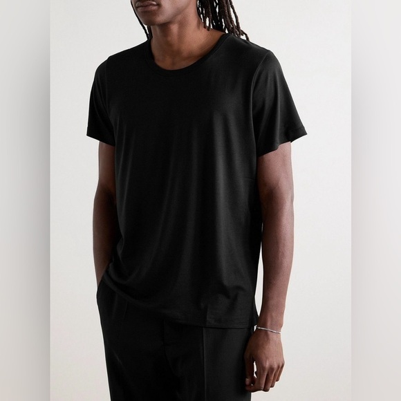 CDLP
Lightweight T-Shirt
Black SZ S
$88 - Picture 1 of 9